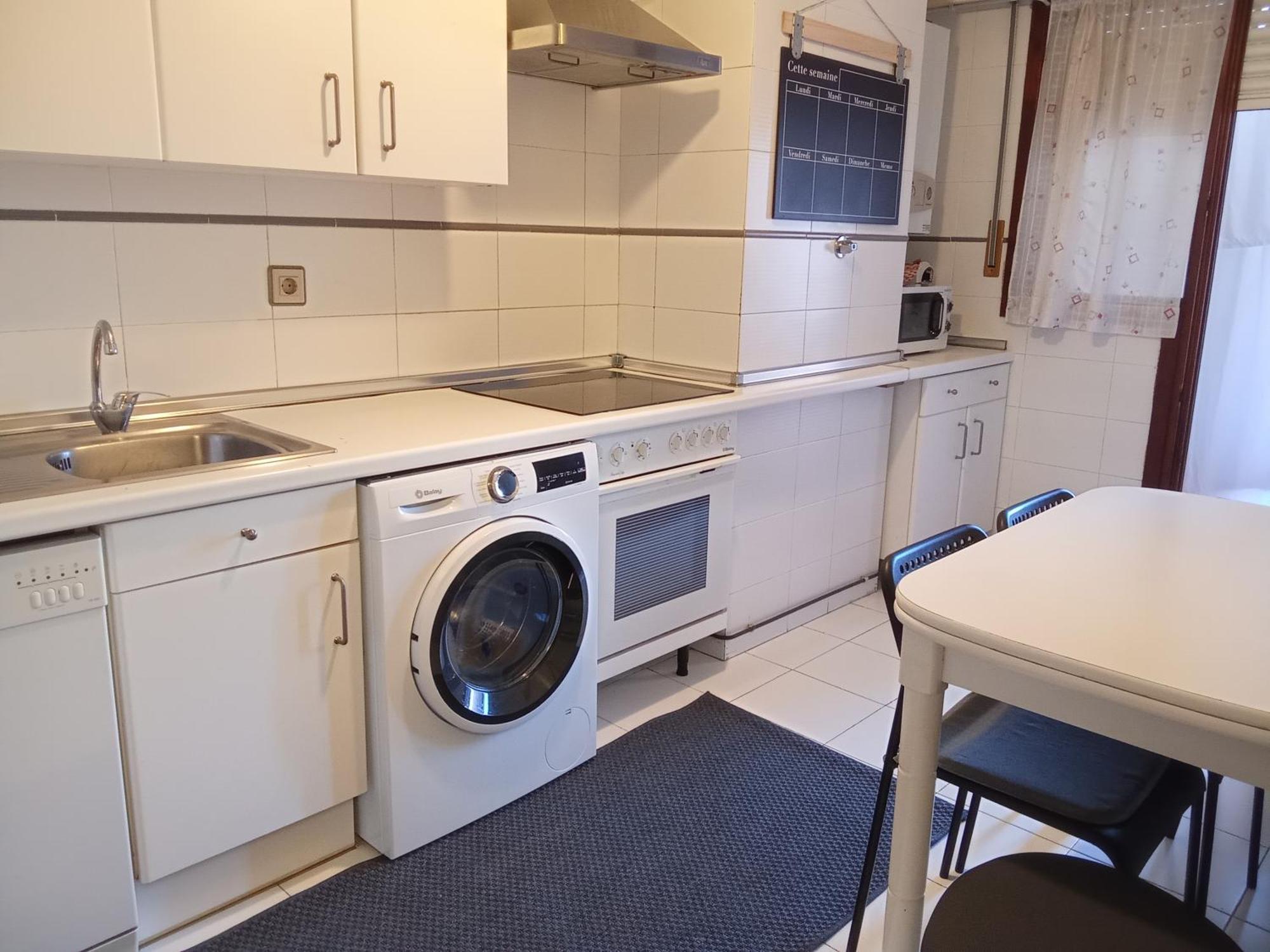 Andramari Tourist Home Parking& Wifi Amorebieta-Etxano Bagian luar foto